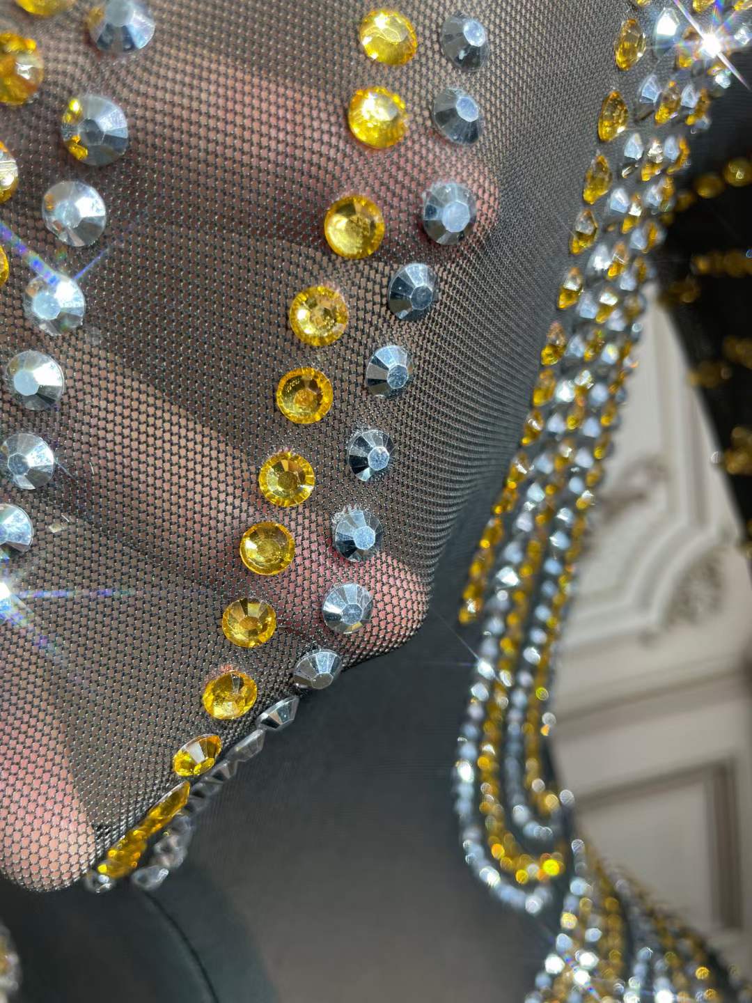 Amazon Top Seller 2023 New Arrival Colorful Rhinestone Bling Bling Night Club Dress Back Zip Up Long Sleeve Sexy Mini Dress