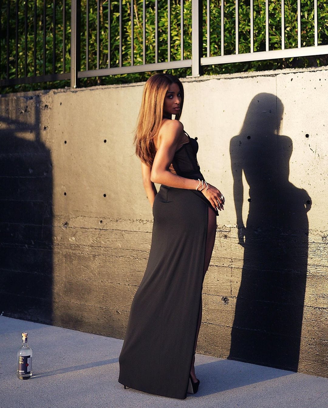 BD2192 Lady Sexy High Slit Thigh Mesh See Through Backless Runway Design Formal Evening Dress