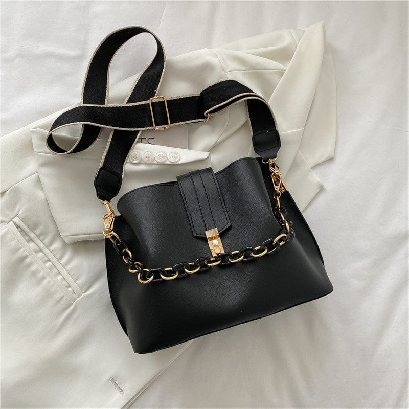 black Wholesale Handbags With Chain Factory 2022 Small Young Ladies Purses Women Popular Bucket Bag