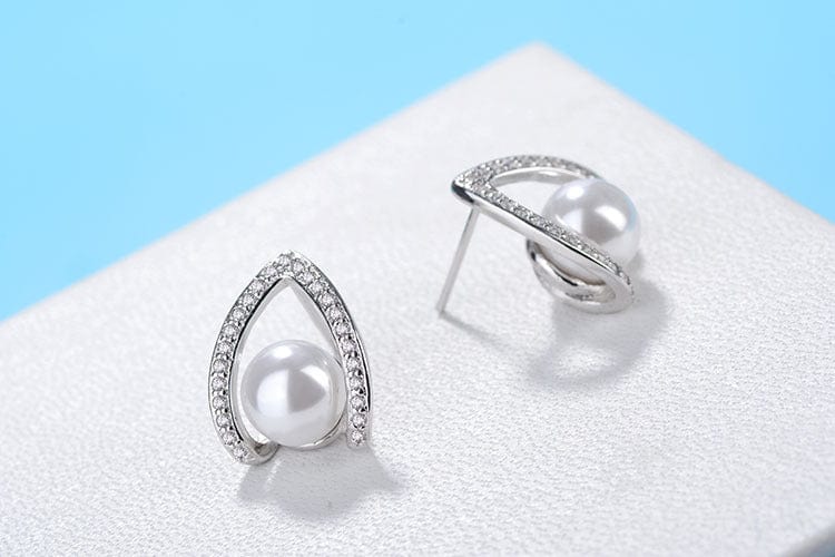 Boho Metal Zircon Inlaid Hollow Leaf Pearl Stud Earrings Womens Fashion Silver Color Plant Earrings Studs