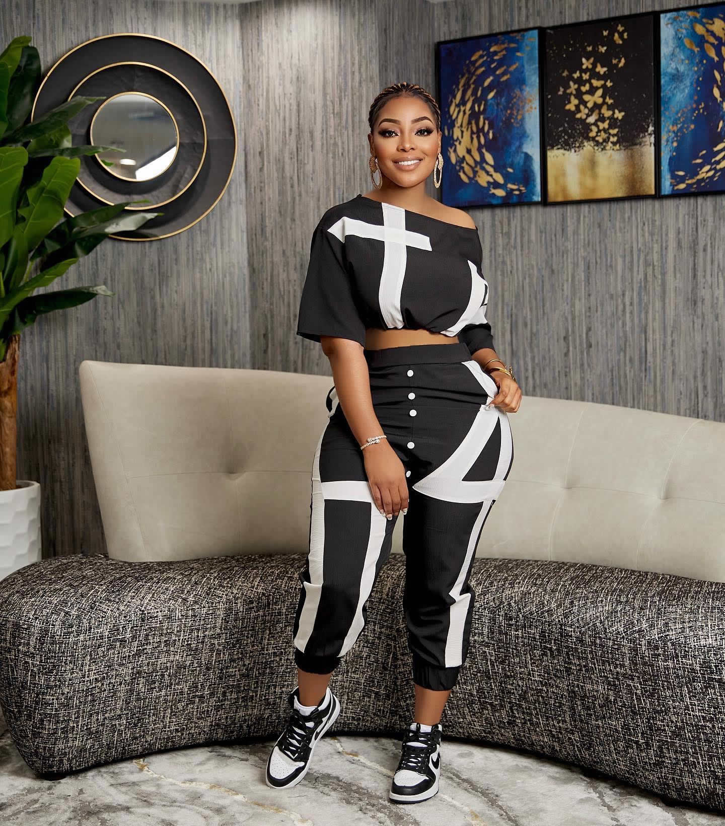 Boutique Clothing Women Casual Positioning Printed Striped Short Sleeve Pant Set