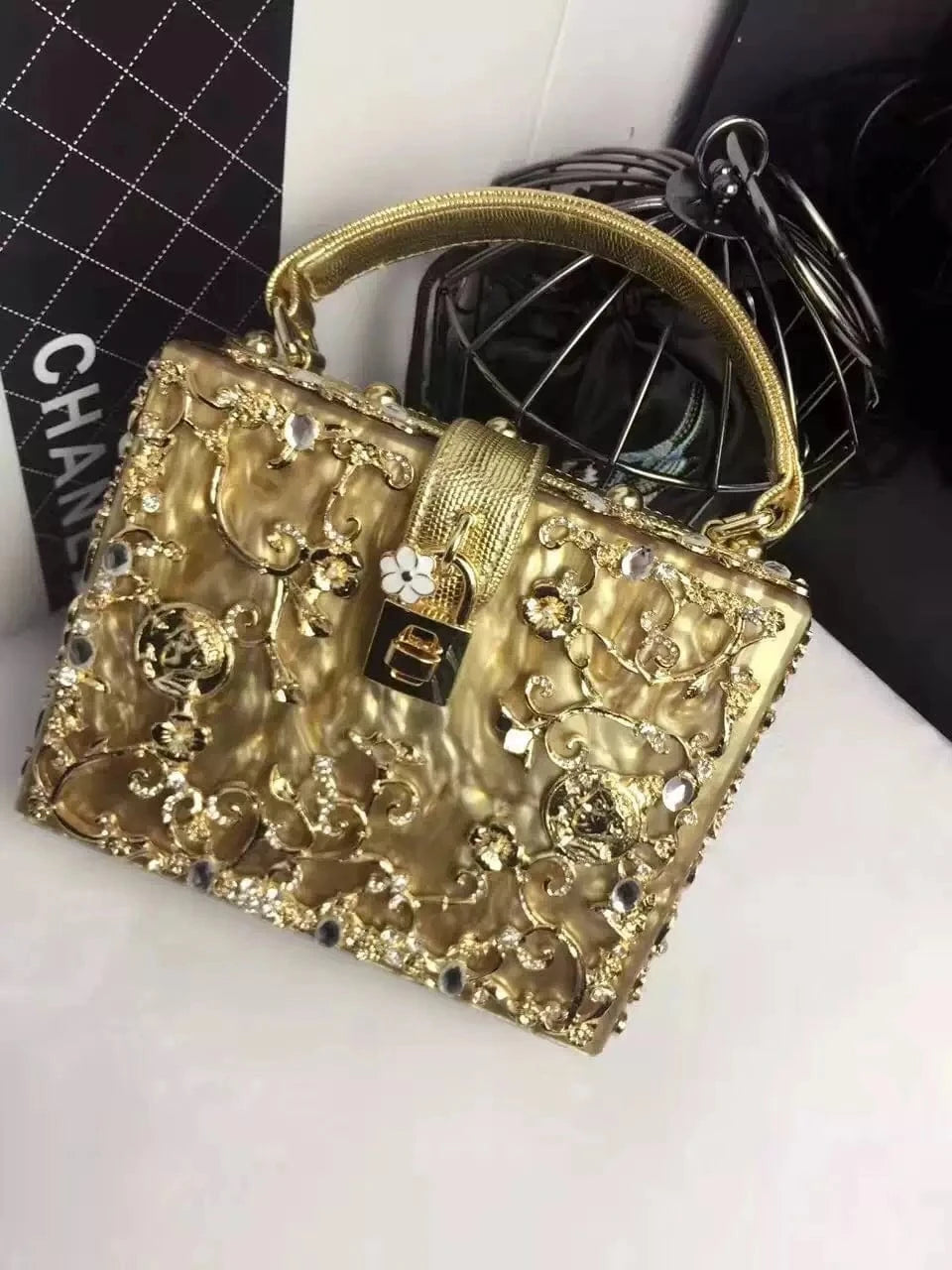 Box Designer evening bag diamond flower Clutch Bag hollow relief Acrylic luxury handbag banquet party purse women's Shoulder bag
