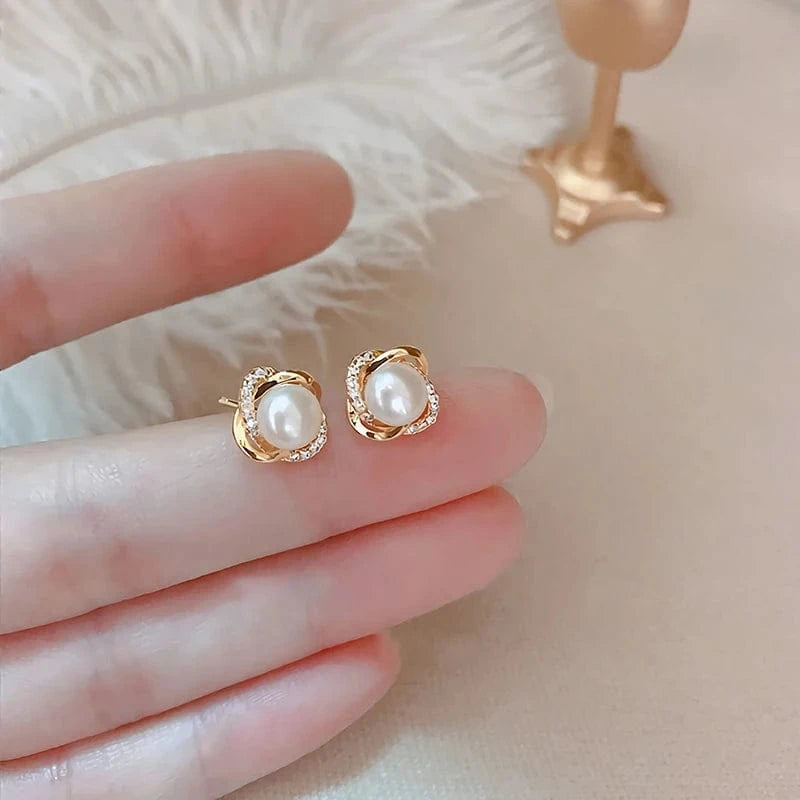 Charm Earrings / Gold Plated Unique Zircon Pearl Stud Earrings Women 2022 Years The New Tide Fashion Contracted Delicate Earrings