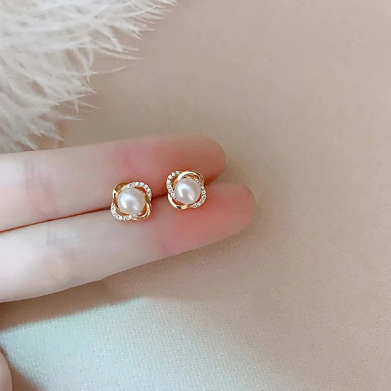 Charm Earrings / Gold Plated Unique Zircon Pearl Stud Earrings Women 2022 Years The New Tide Fashion Contracted Delicate Earrings