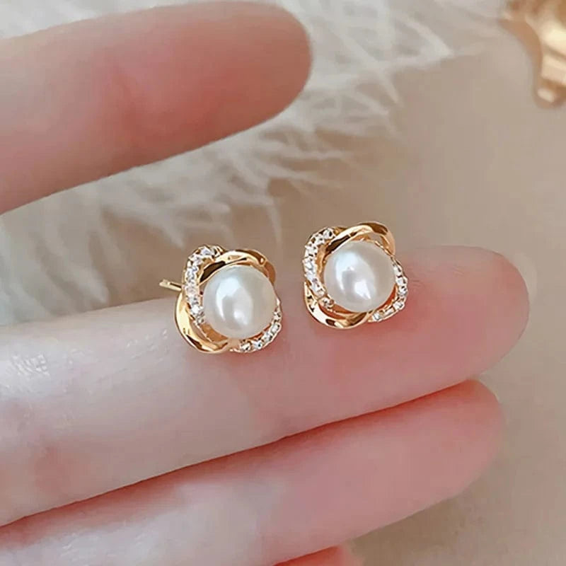 Charm Earrings / Gold Plated Unique Zircon Pearl Stud Earrings Women 2022 Years The New Tide Fashion Contracted Delicate Earrings