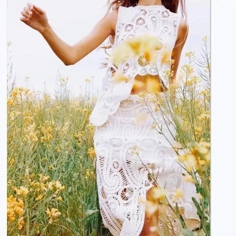 CHICEVER Elegant Solid Color Hollow Out Round Neck Sleeveless Long Skirts For Women