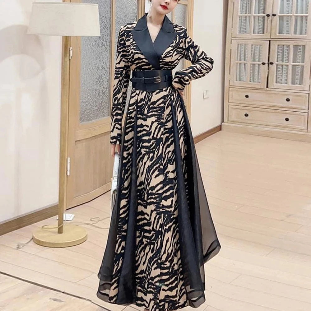 CHICEVER Winter Notched Collar Long Sleeve High Waist Spliced Belt Hit Color Coats Long Jacket For Women