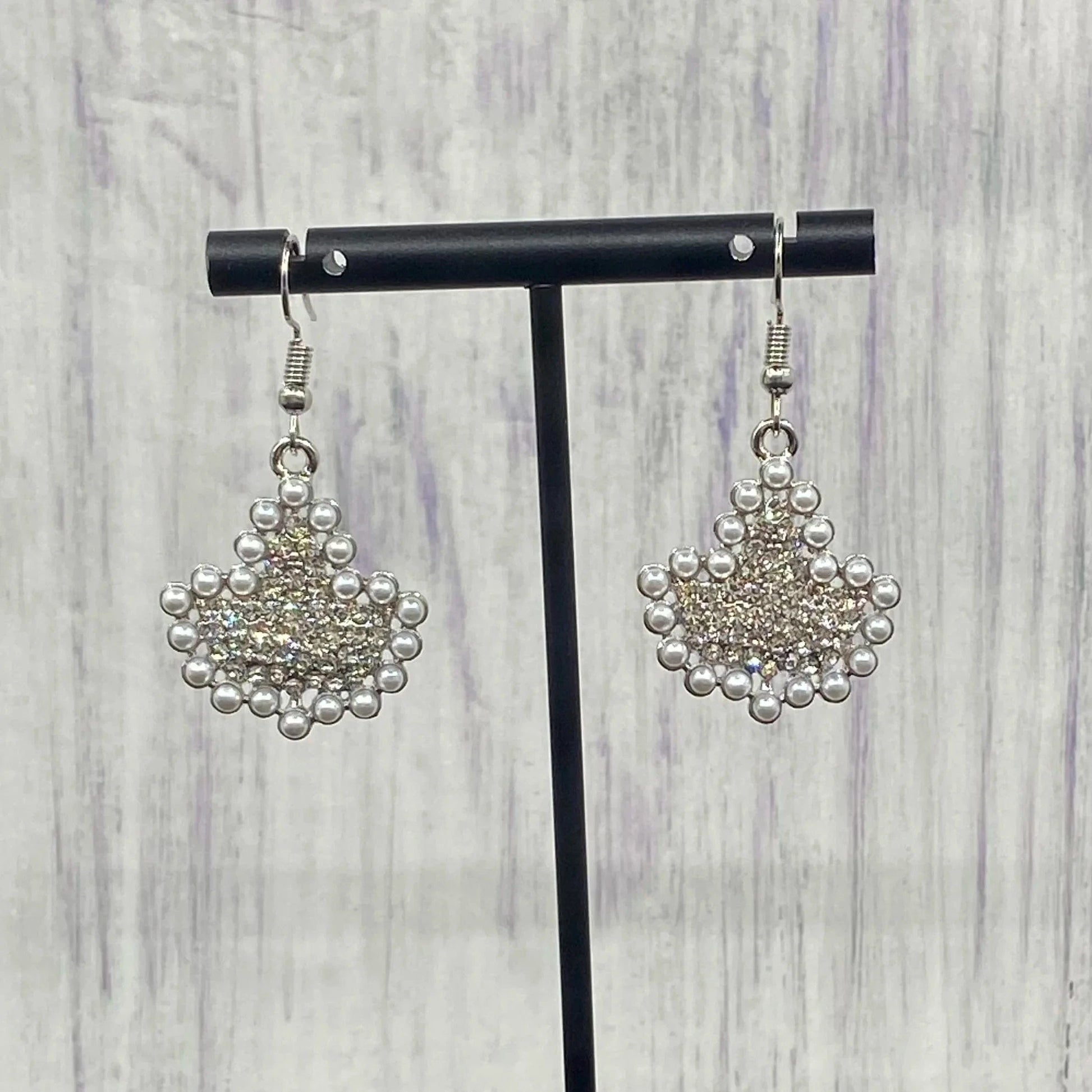 classic / earring Latest Greek Alphabet Sorority Maple Leaves Association Logo Full Rhinestone Pearl Pendant Earring Bracelet Necklace Set