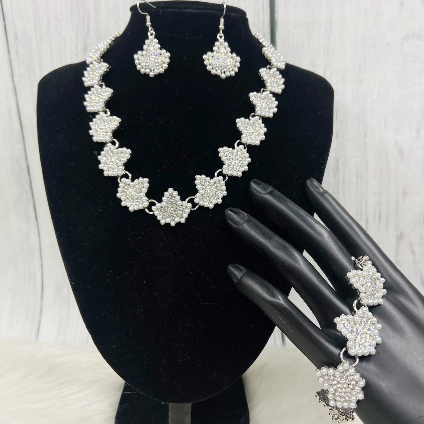 classic / set Latest Greek Alphabet Sorority Maple Leaves Association Logo Full Rhinestone Pearl Pendant Earring Bracelet Necklace Set