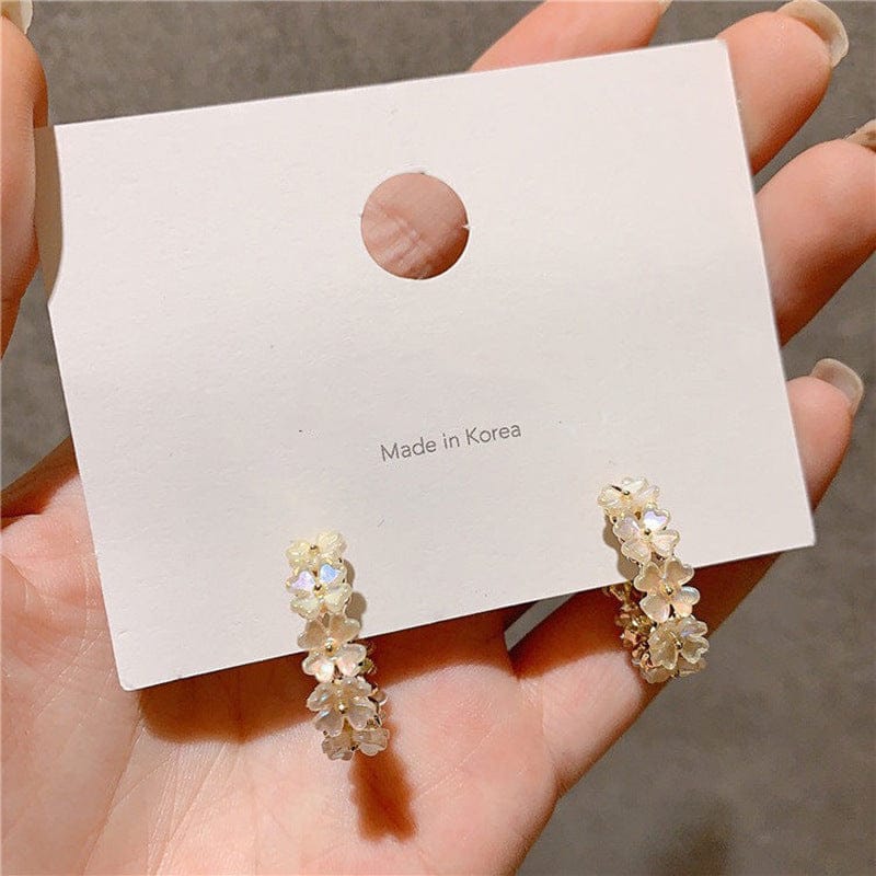 Color 1 LWI60179 Boucles D'oreilles New Elegant Cute Shell Hoop Earrings Geometric Hollow Circle Flower Earring Boucle D'oreille Gifts