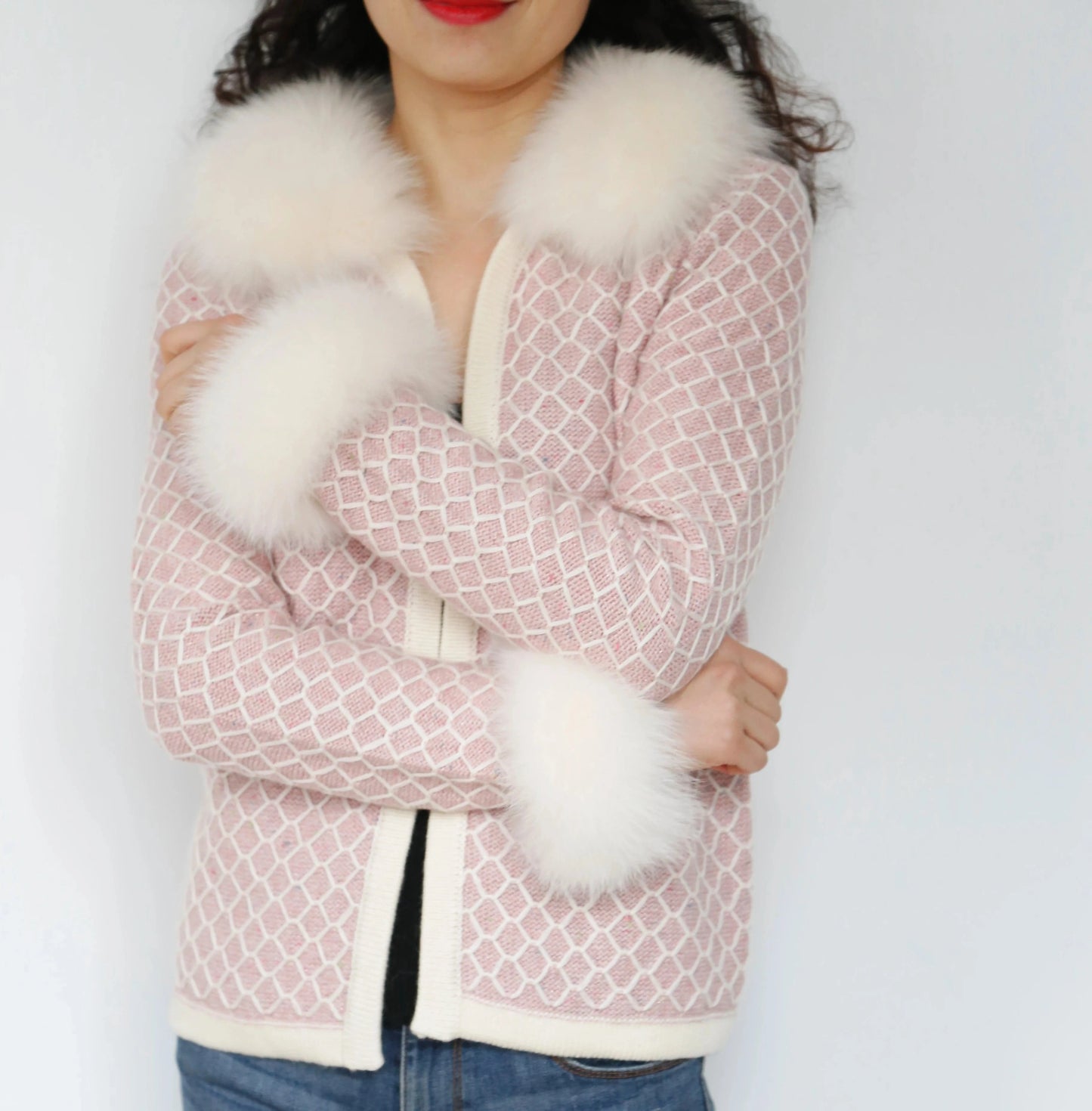 customized / Pink Fashion warm women knit sweater with fox fur collar elegant ladies winter cardigan sweater