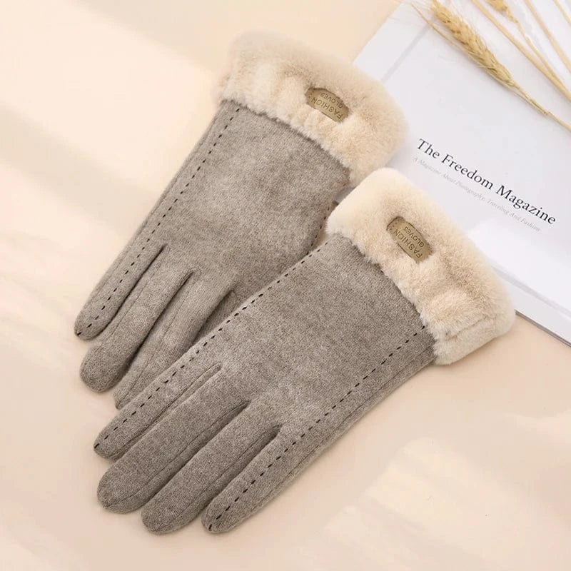 Cute hands warm touch phone women winter wool gloves
