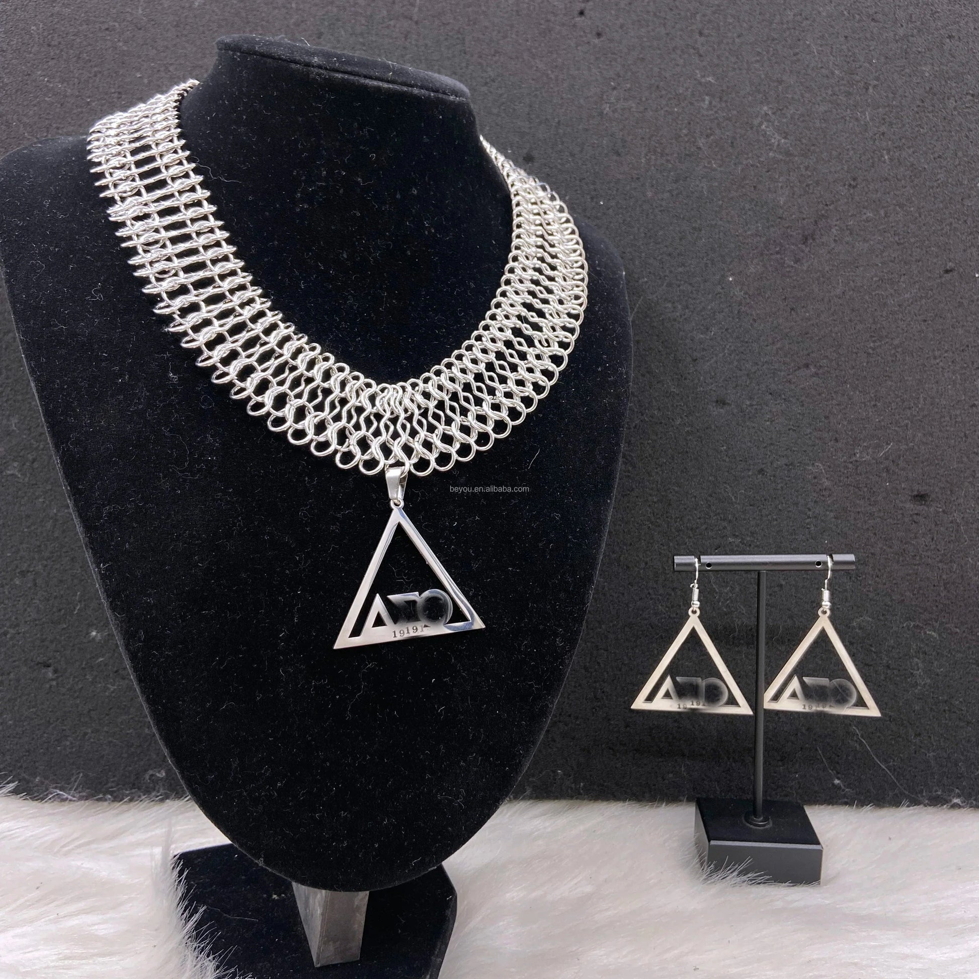 Delta Sigma Theta Pyramid Earrings Flexible Necklace DST Jewelry Set Hot-selling Gifts Jewelry