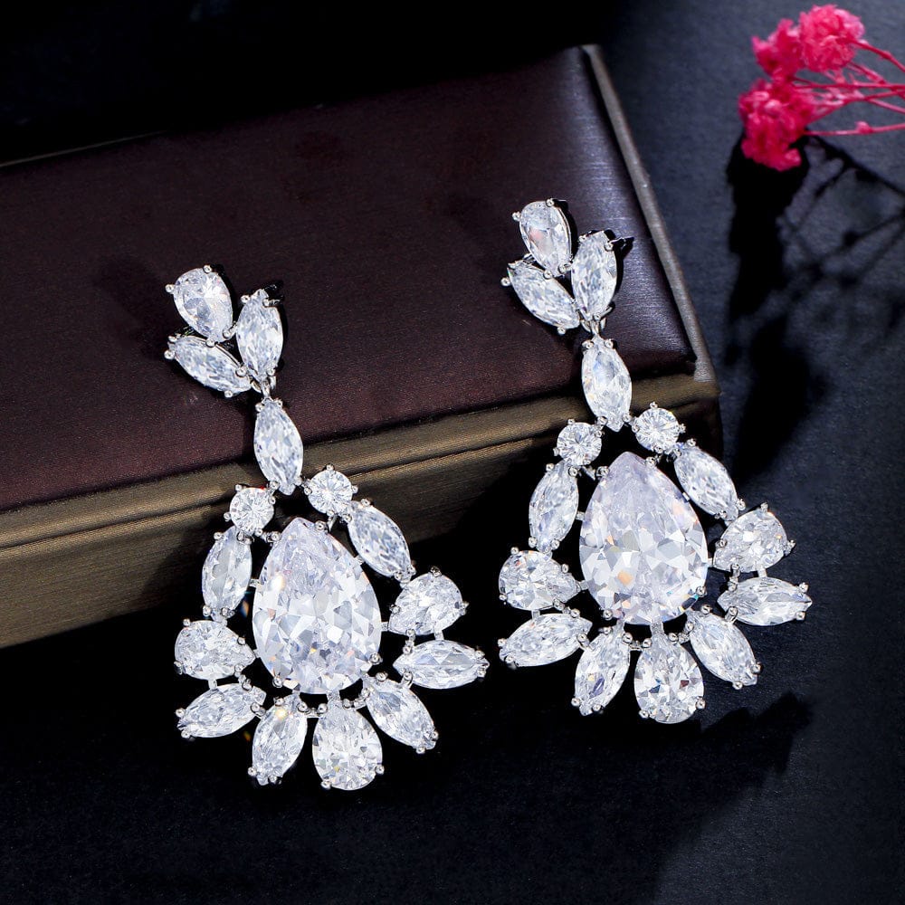 E0888 Glittering Cubic Zirconia Silver Plated Long Big Leaf Dangling Drop Wedding Bridal Earrings Luxury CZ Brides Jewelry Accessories