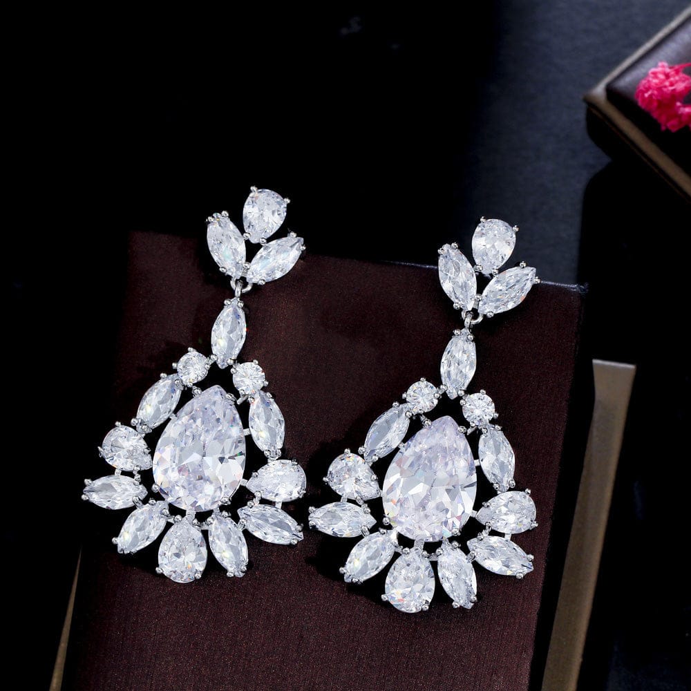 E0888 Glittering Cubic Zirconia Silver Plated Long Big Leaf Dangling Drop Wedding Bridal Earrings Luxury CZ Brides Jewelry Accessories