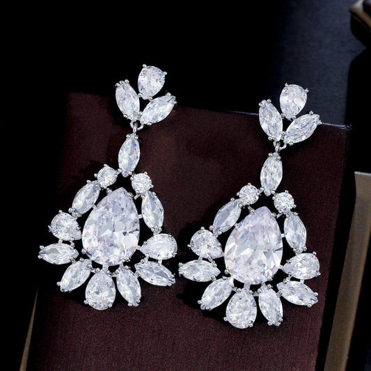 E0888 Glittering Cubic Zirconia Silver Plated Long Big Leaf Dangling Drop Wedding Bridal Earrings Luxury CZ Brides Jewelry Accessories