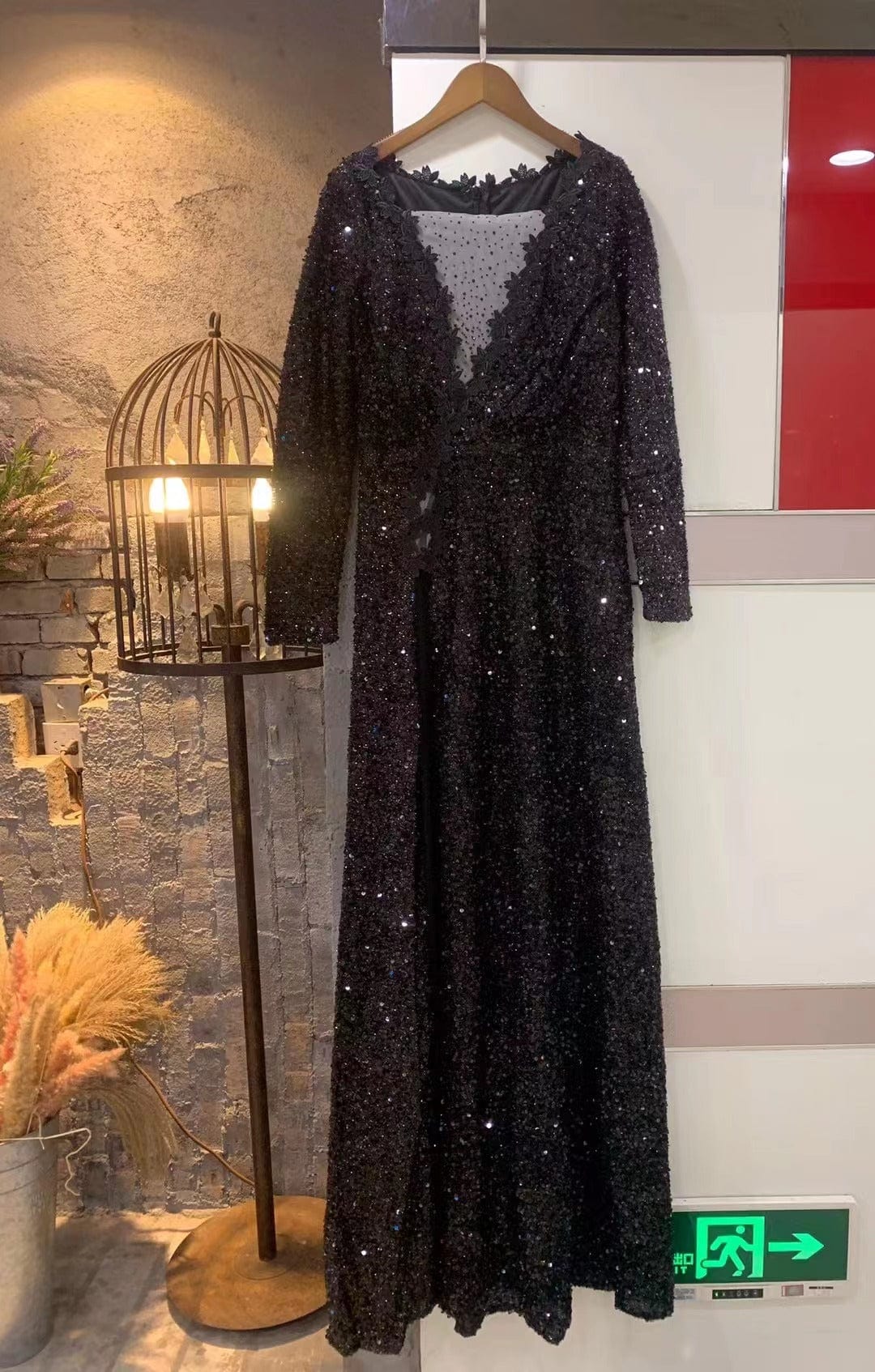 ED2222 Kimshein Decent Dresses For Ladies Images Luxury Black Sequin Applique Mesh Beading High Split Dress Party