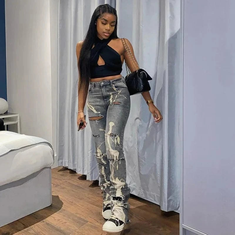 Edgy Ripped Camouflage Jeans Look