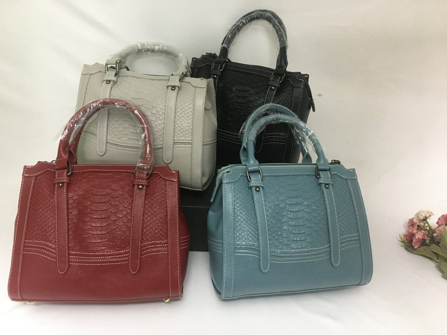 Europe and America style women leather crossbody bags new arrival designer hand bag can custom ladies snake print handbag