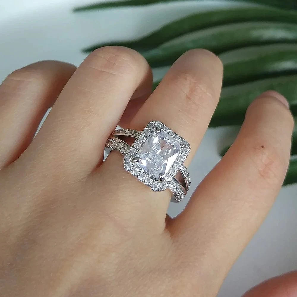 European and American Classic Four-claw White Square Zircon Rings Women Temperament Bride Wedding Proposal Ring Bracelet