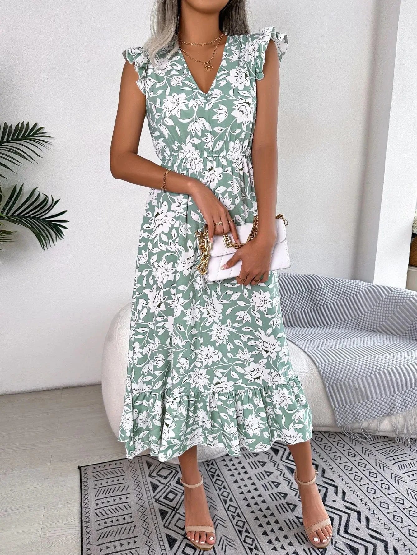European and American Spring and Summer Casual wooden ear Flower Waist dress Holiday dress