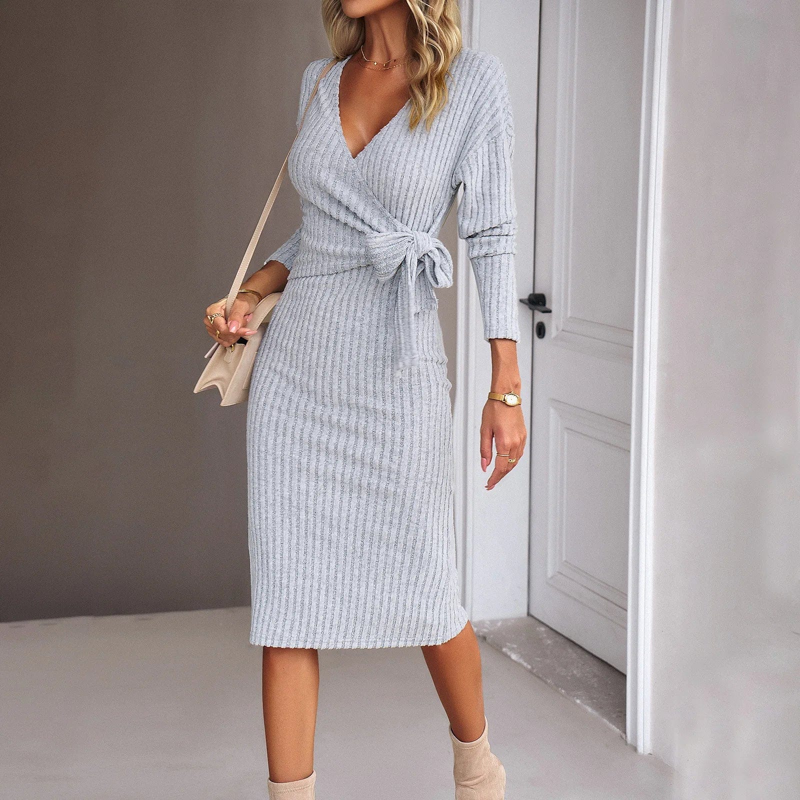 European and American Women's clothing 2023 Autumn and Winter V-neck Long-sleeved Knitted slim Strap dress