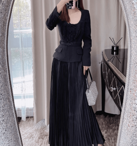Evening Dresses 2022 New Arrival Fashion Elegant Lady Luxury Dress Long Sleeve Pleated Length Lace Patchwork Dress Women