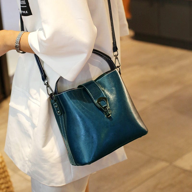 F127-3 Custom Logo Womens Handbags And Purses New Design Long Strap PU Leather Designer Handbag Soft Tote Bags
