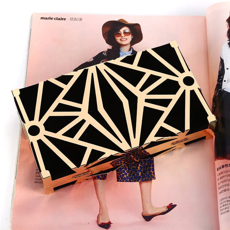 Factory direct wholesale brand new fashion evening bag velour fabric metal mesh frame clutch for women party prom banquet