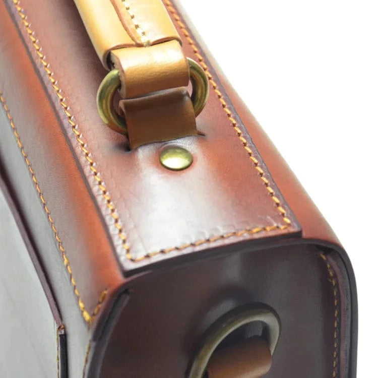 Factory Price Leather Ladies Messenger Bag Genuine Cowhide Leather Vintage  Messenger Bag For Women