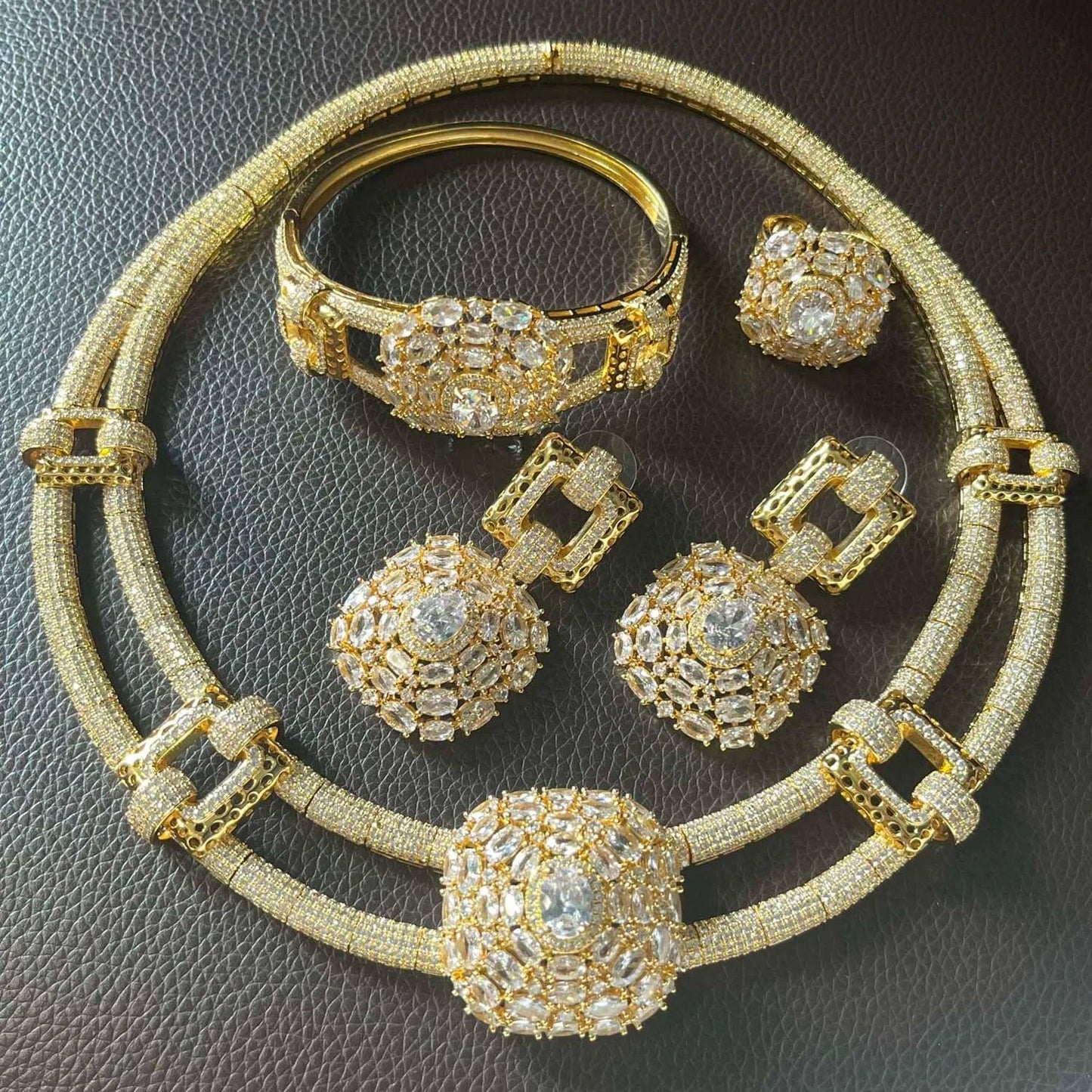Fashion 18K 24K Gold Plated Wholesale Diamond Jewelry Set Women Cute Gift Party Wedding Western Wedding Copper Zircon Jewels