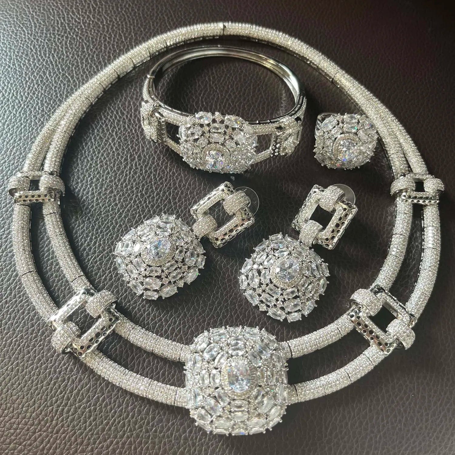 Fashion 18K 24K Gold Plated Wholesale Diamond Jewelry Set Women Cute Gift Party Wedding Western Wedding Copper Zircon Jewels