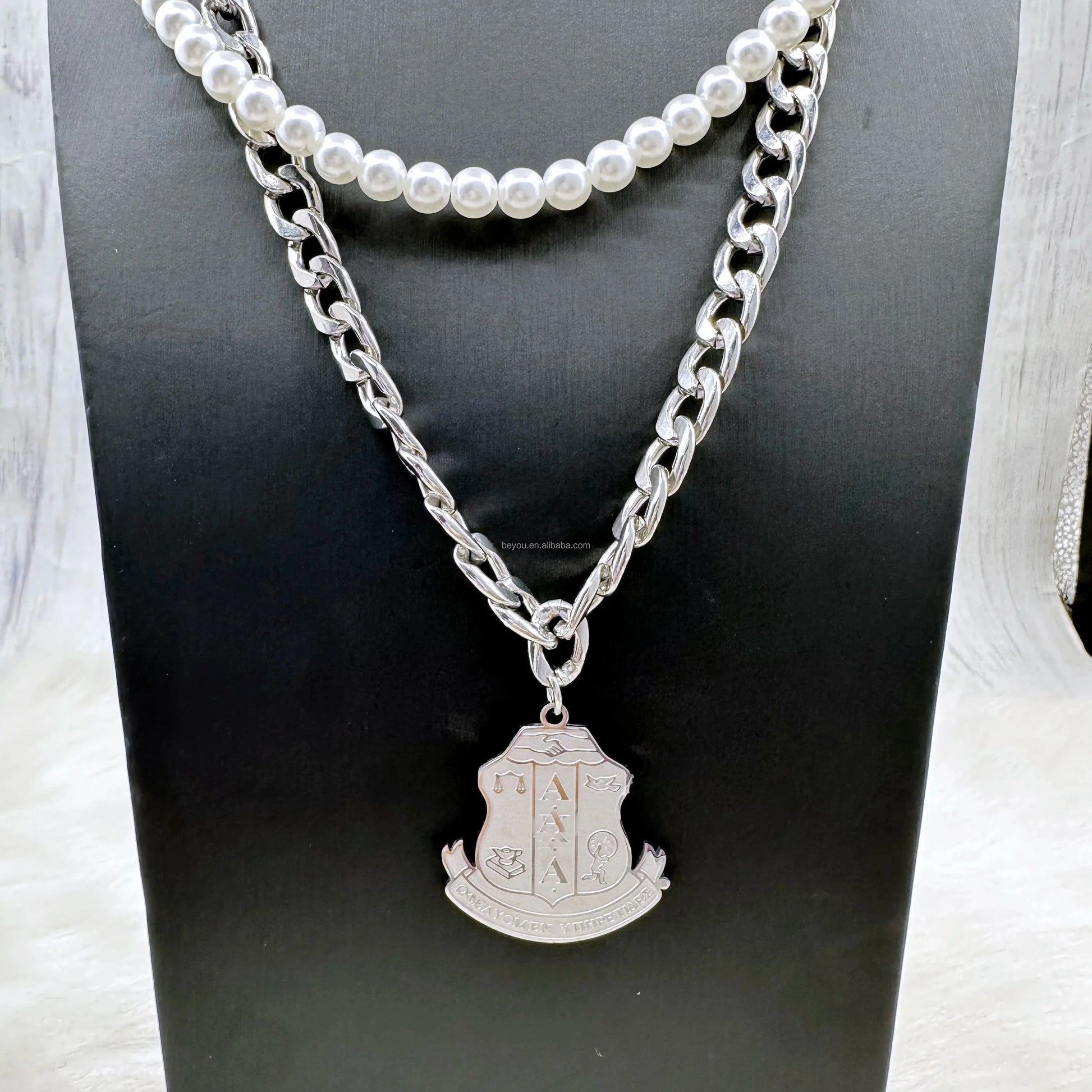 Fashion Delta DST Vintage Pearl Layer Stainless Steel Chain Necklace Fortitude Hollow Round Triangle Necklace Women Jewelry