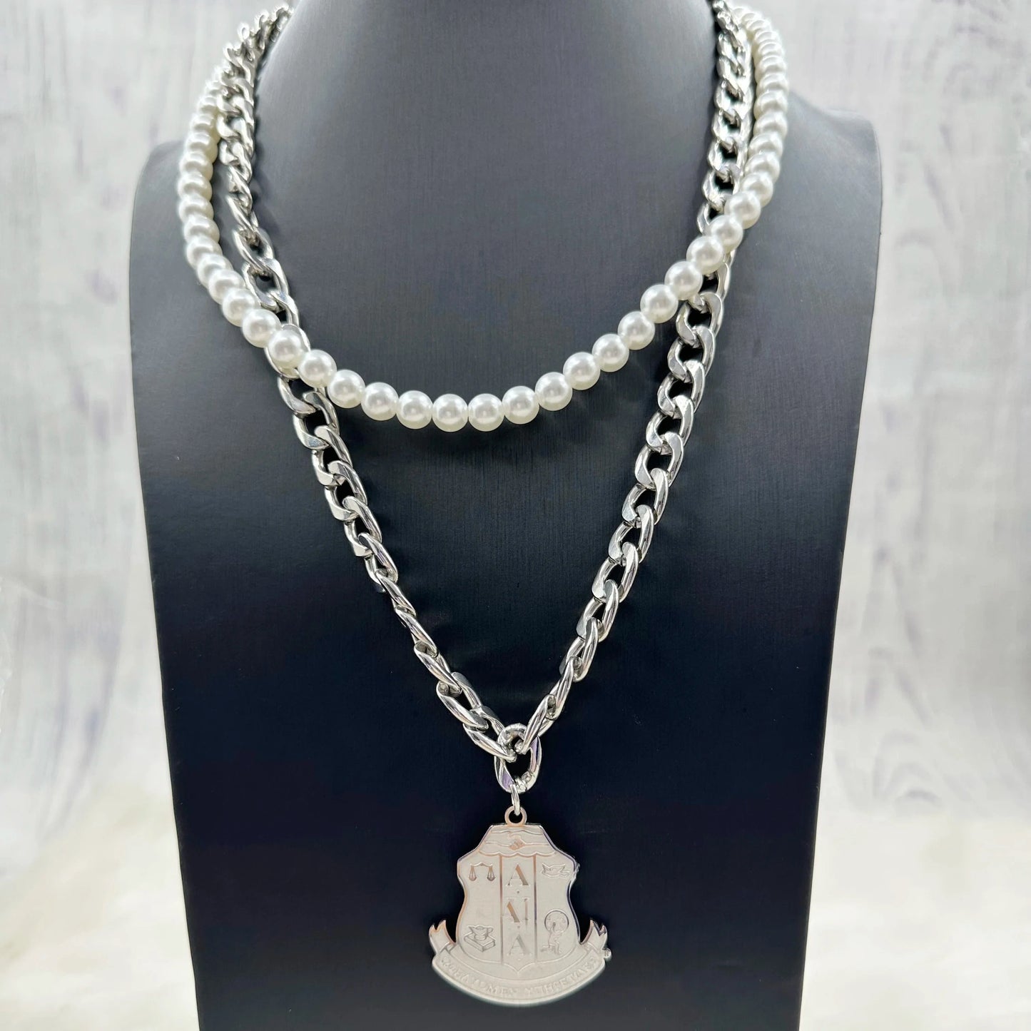 Fashion Delta DST Vintage Pearl Layer Stainless Steel Chain Necklace Fortitude Hollow Round Triangle Necklace Women Jewelry