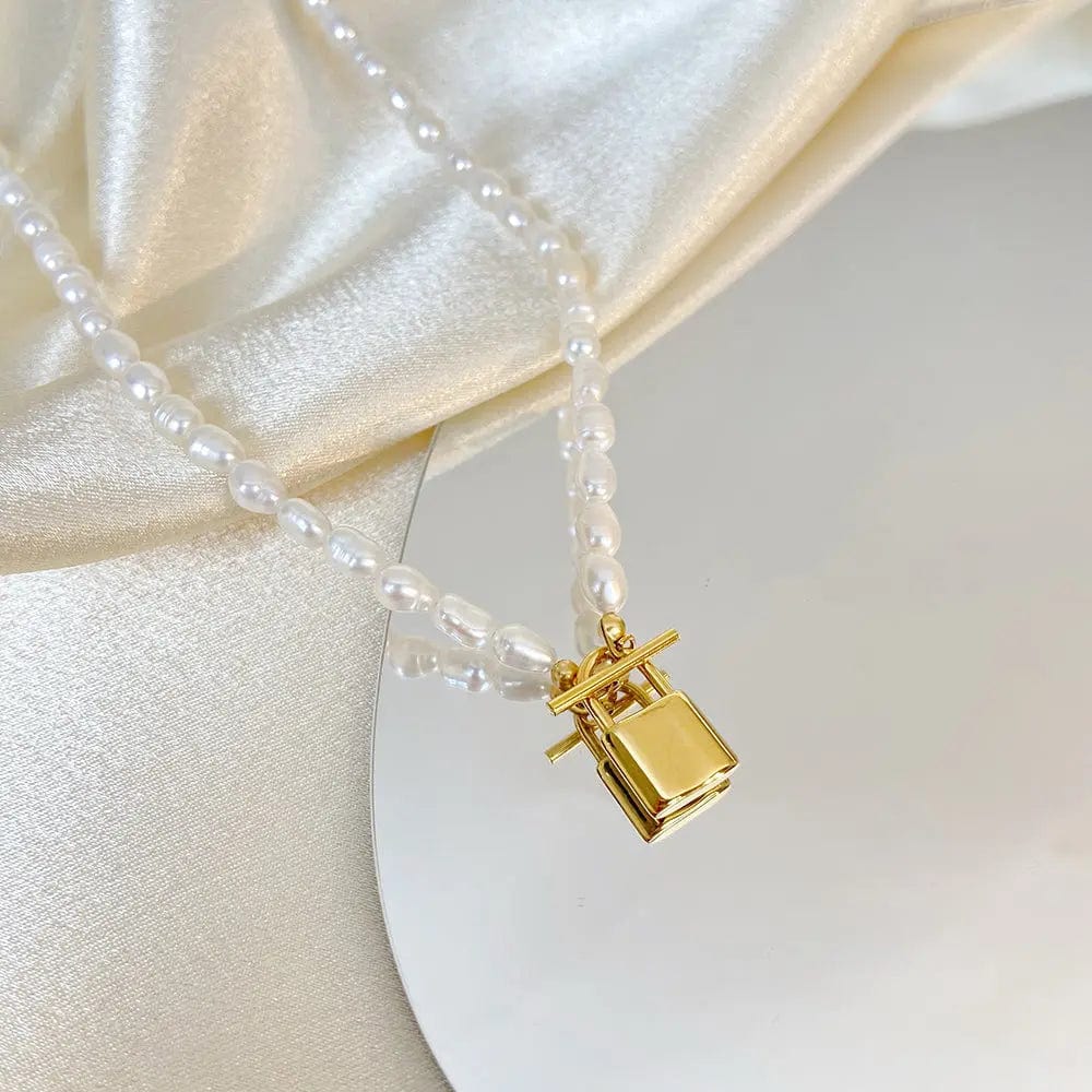 Fashion Freshwater Pearl Short Vintage Necklace 18k Gold Plated Stainless Steel Ball/Lock Pendant/Fine Chain Double Jewelry 2023
