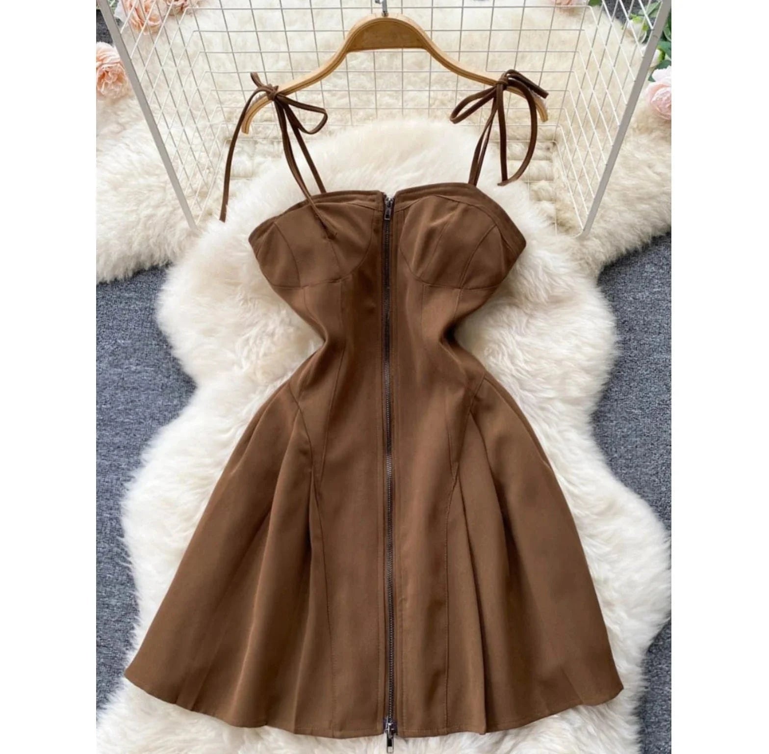 Fashion Wholesale Ladies Casual Sweet Pure A Line Short Dress For Women Customized Logo Tight Waist Pleated Women