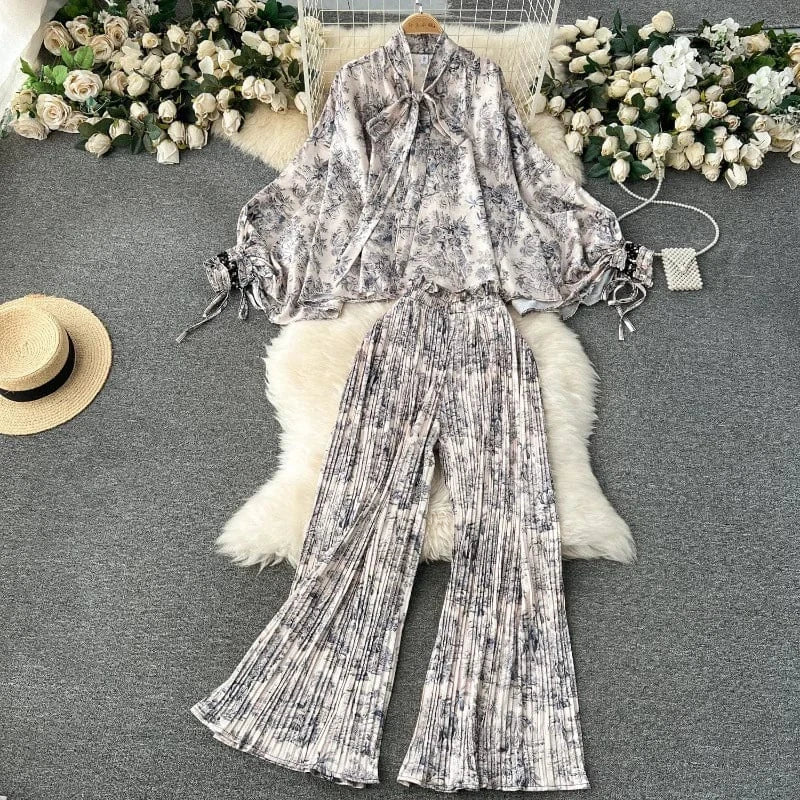Free / 3 European and American Set Women High Grade Bat Sleeve Printed Top+Dropping Pleated Pants Two piece