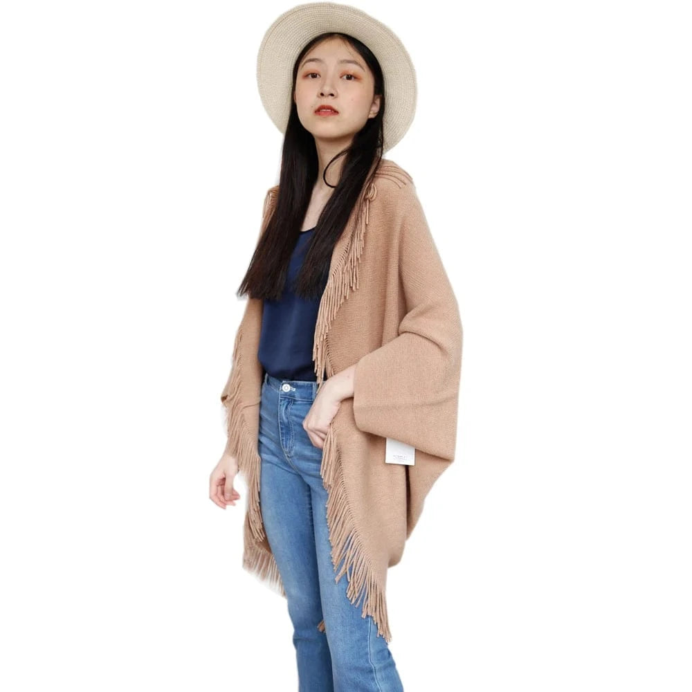 Free / Beige Casual Style Turn-down Collar And Tassels Acrylic Cashmere Knit Female Plus Size Shrugs For Dresses
