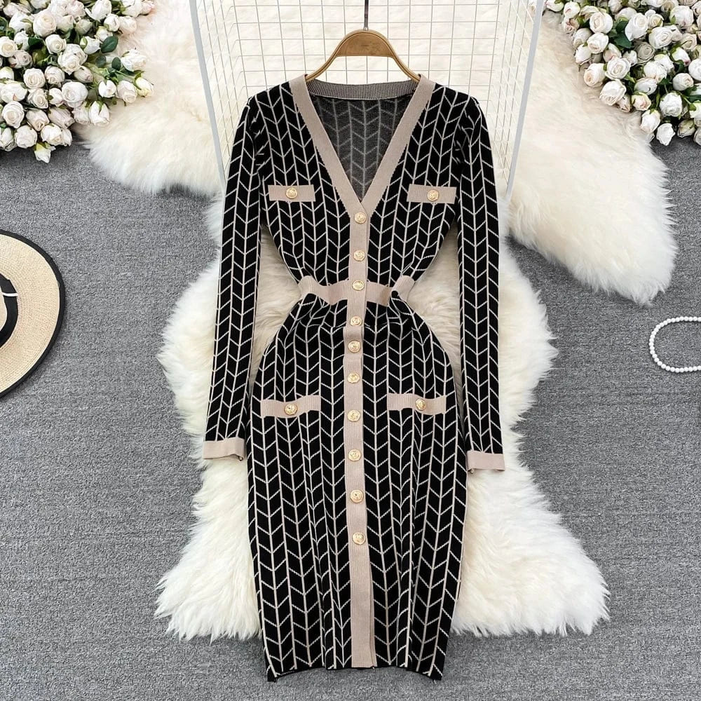 Free / Black Autumn And Winter V-Neck Long-Sleeved Colorblocking Slim Mid-Length Split Knit Dresses