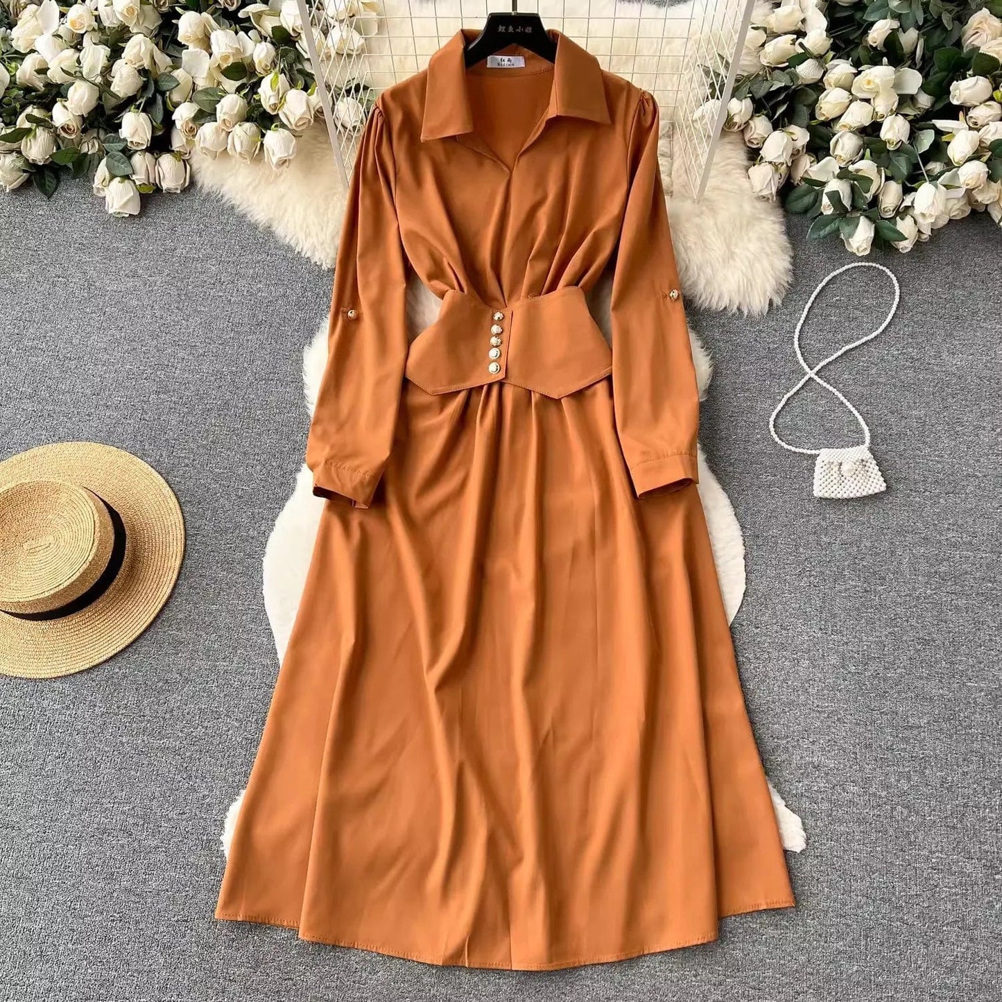 Free / Khaki One size  Retro style high-end dress Polo collar long sleeved waist cinched A-line large hem shirt dress
