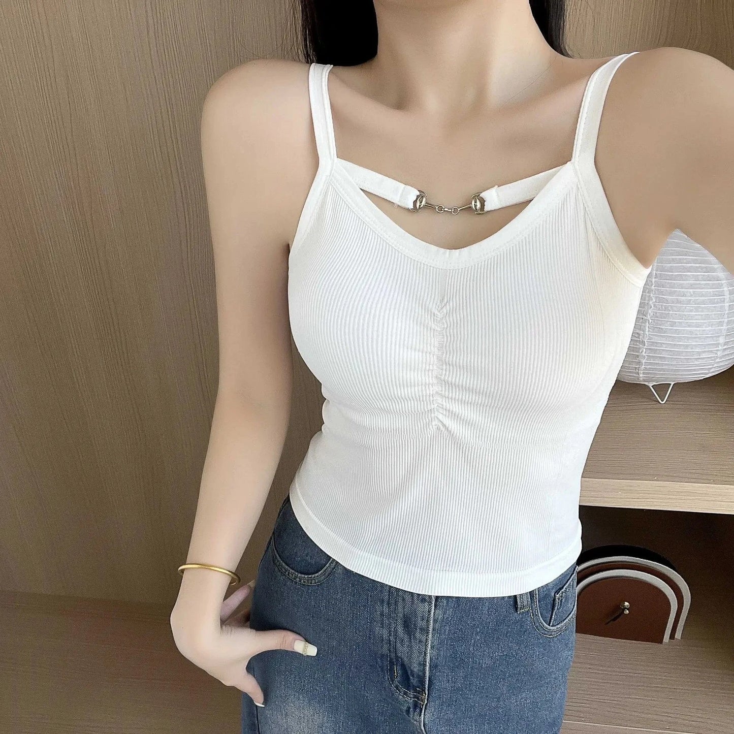 Free / White / Polyester 2024 Spring and Summer Hot Style Pure Style Chain Outer Wear Camisole Integrated Chest Pad Base Large U Back Sleeveless Top
