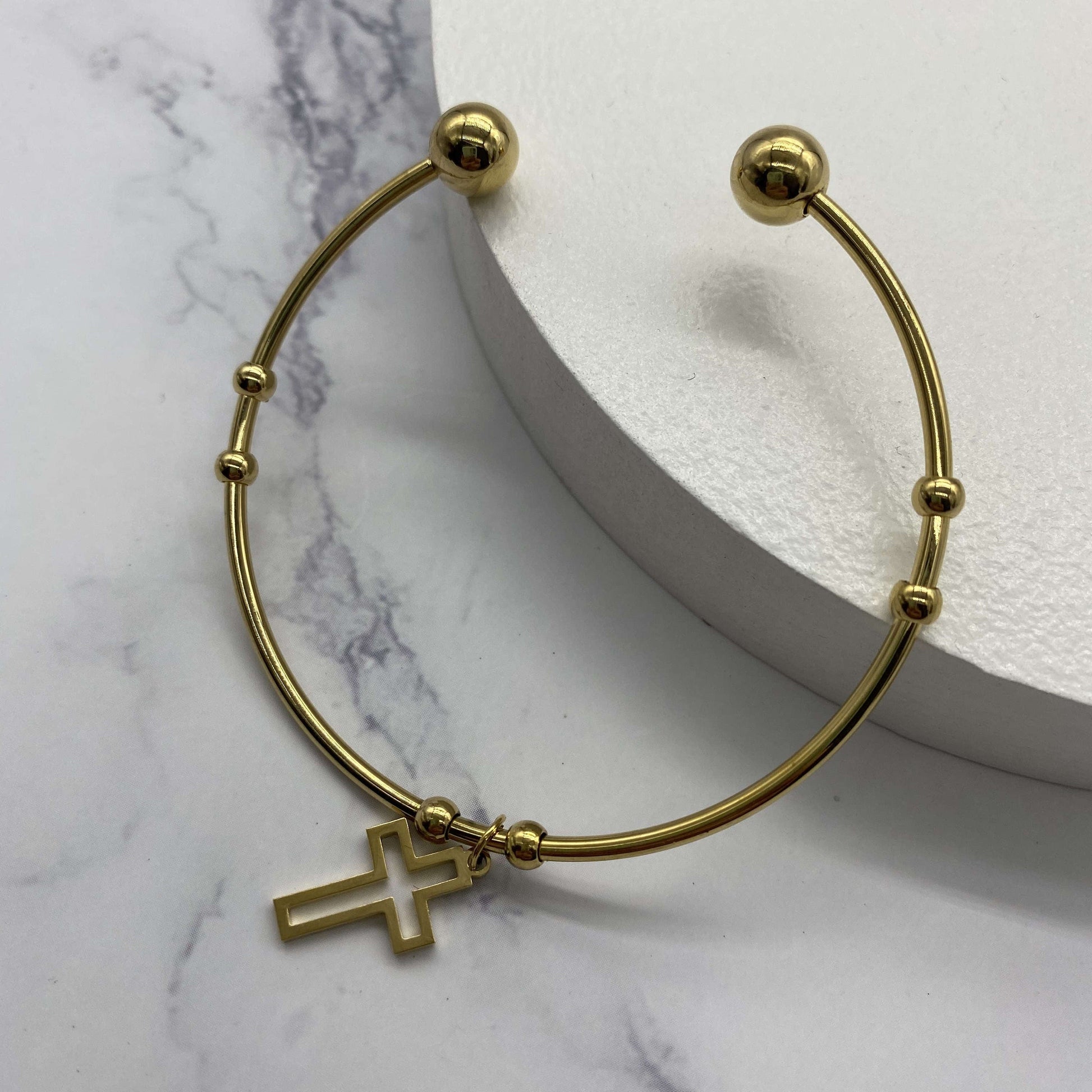 Gold Antique Stainless Steel Crucifix Cross Charm Bangle Bracelet High Quality Vacuum Plating Christian Hollow Cross Cuff Bangle