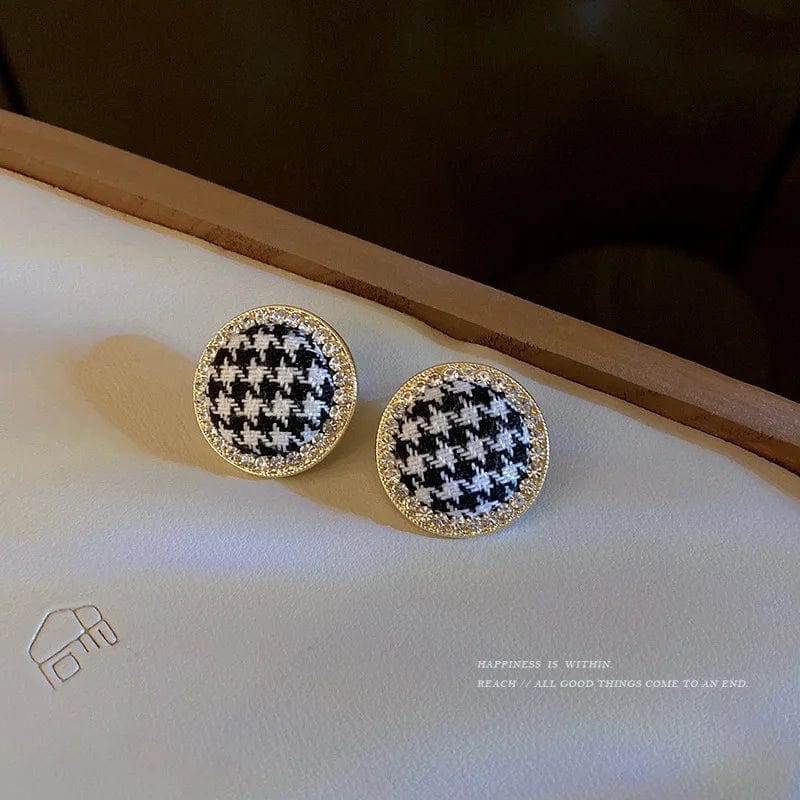 Gold Luxuryest Black White Stud Earring for Women Chessboard Stud Earing Round Earring Jewel Female