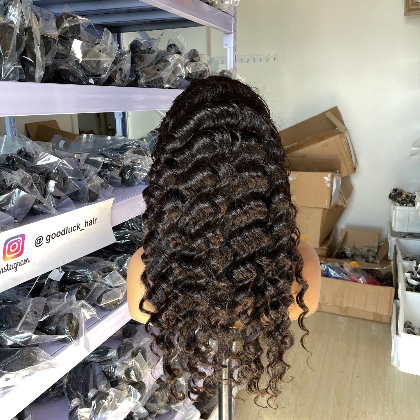 Goodluck naturel raw remy brazilian virgin 13x4lace front human hair with frontal wavy wig hair wholesale human hair wig vendors