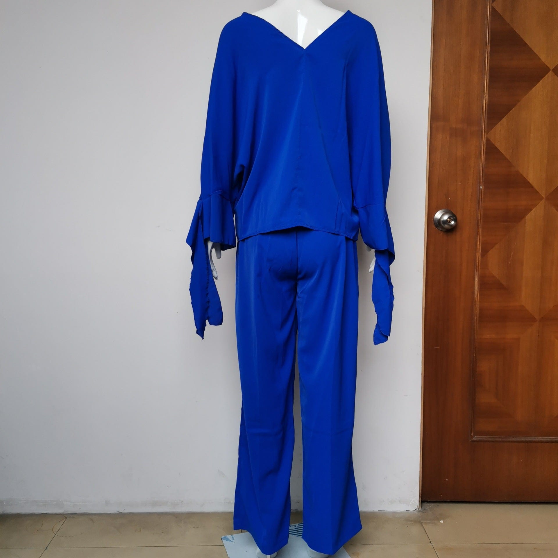 GX0148 New 2023 spring fall fashion long sleeve V-neck shirt and wide-leg pant matching suits 2 piece set for women street wear