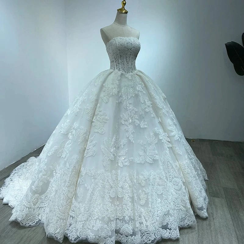 Handmade Strapless Princess Lace Ball Gown Cathedral Train Wedding Dress Wm29