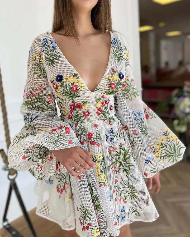High Quality Summer New Women's Mesh Embroidery Design Lantern Sleeve Fairy Dress Birthday Party Dress