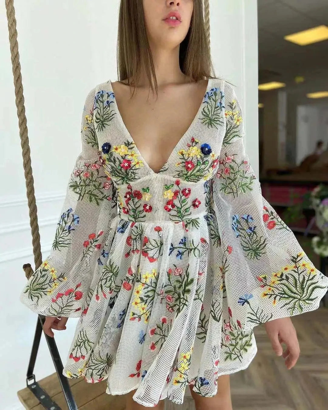 High Quality Summer New Women's Mesh Embroidery Design Lantern Sleeve Fairy Dress Birthday Party Dress