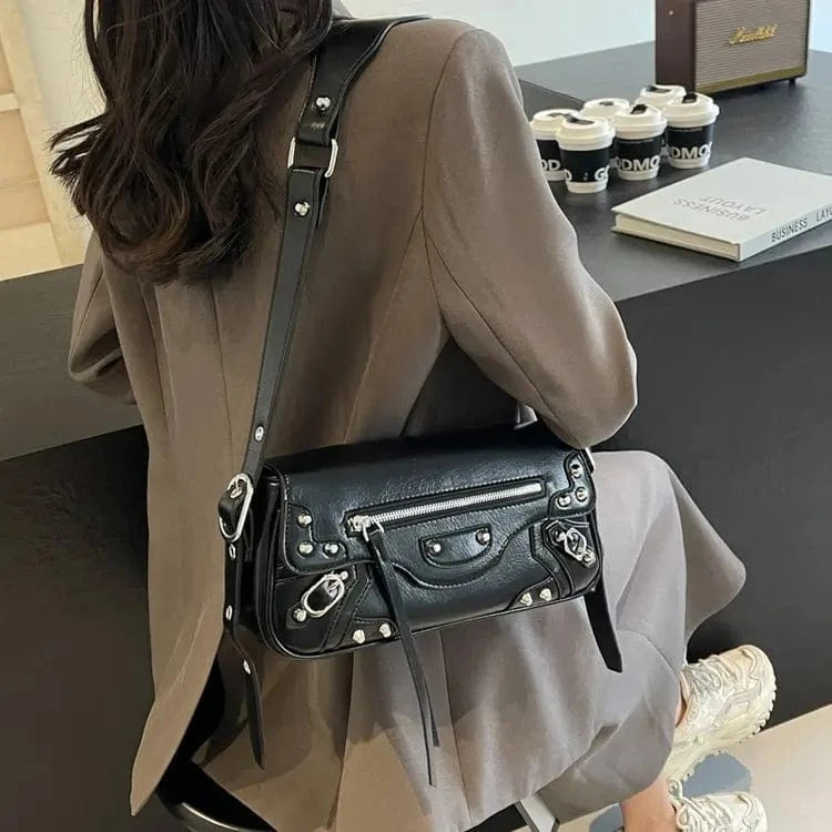 High Street Vintage Handbag Women New Rivet Large Capacity Casual Crossbody Bags Ladies Moto Biker Black Messenger Bag