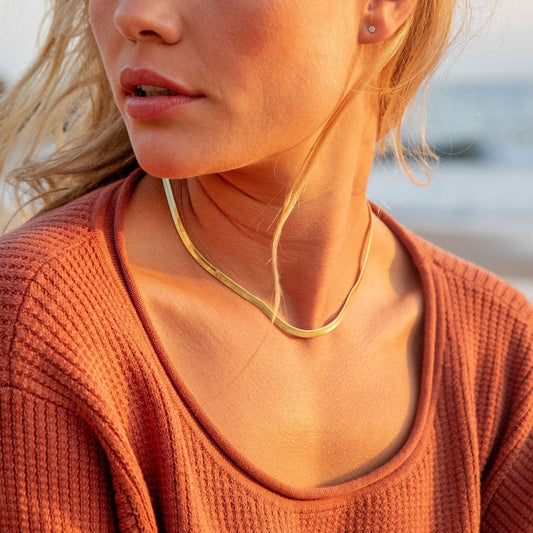 Hot selling minimalist hip-hop women statement 14k gold plated jewelry  stainless steel flat snake choker necklace chain